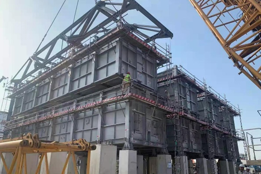 Zhenhai Rafining & Chemical 4 mt/a hydrokrakovanie